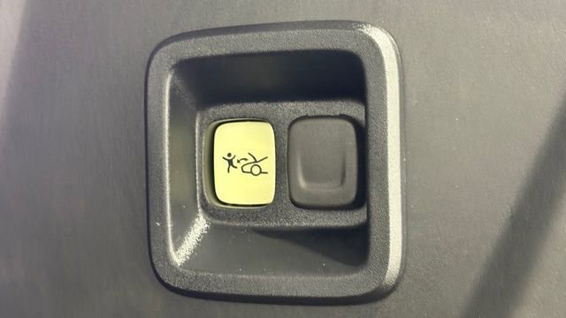 Used 2025 GMC Hummer EV 2X image 10