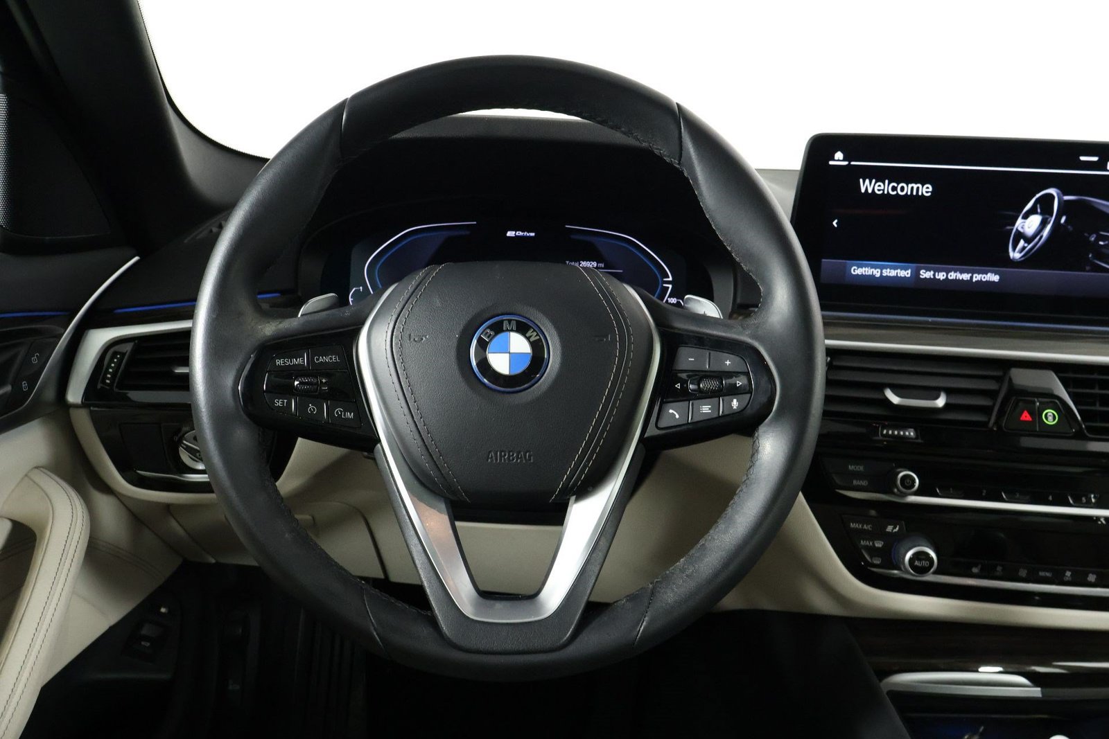 Used 2023 BMW 530e w/ Convenience Package RWD image 8