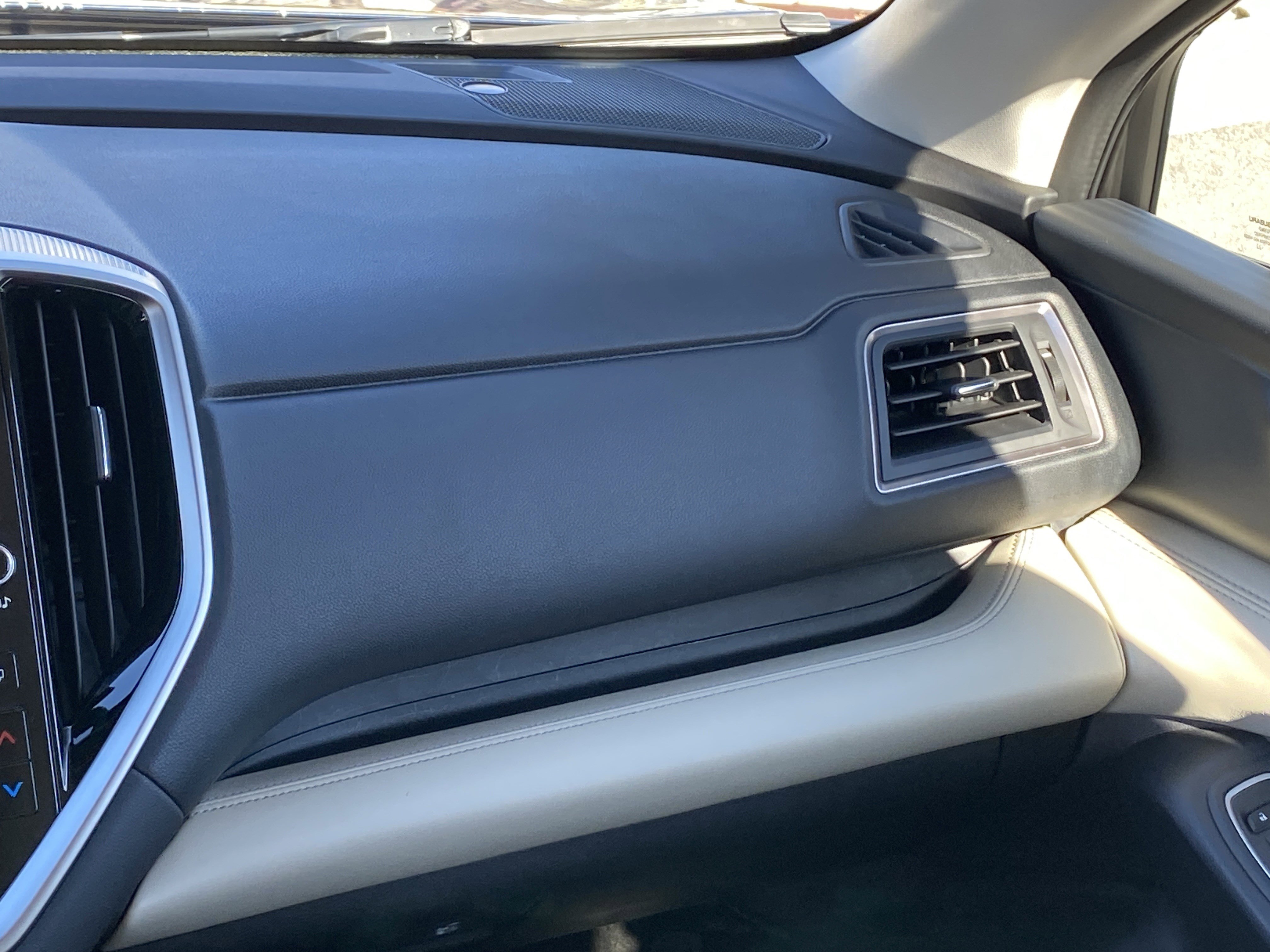 Used 2023 Subaru Ascent Limited image 23