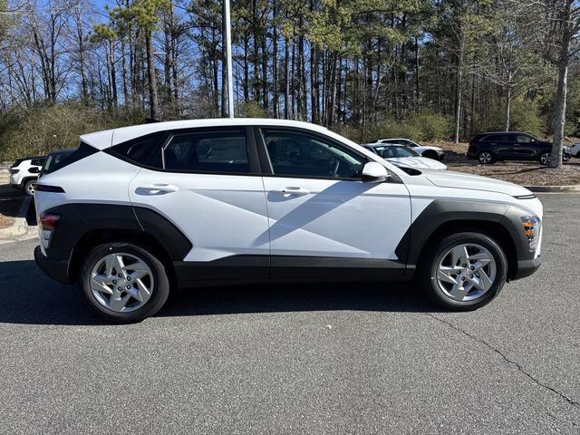 New 2026 Hyundai Kona SE image 8
