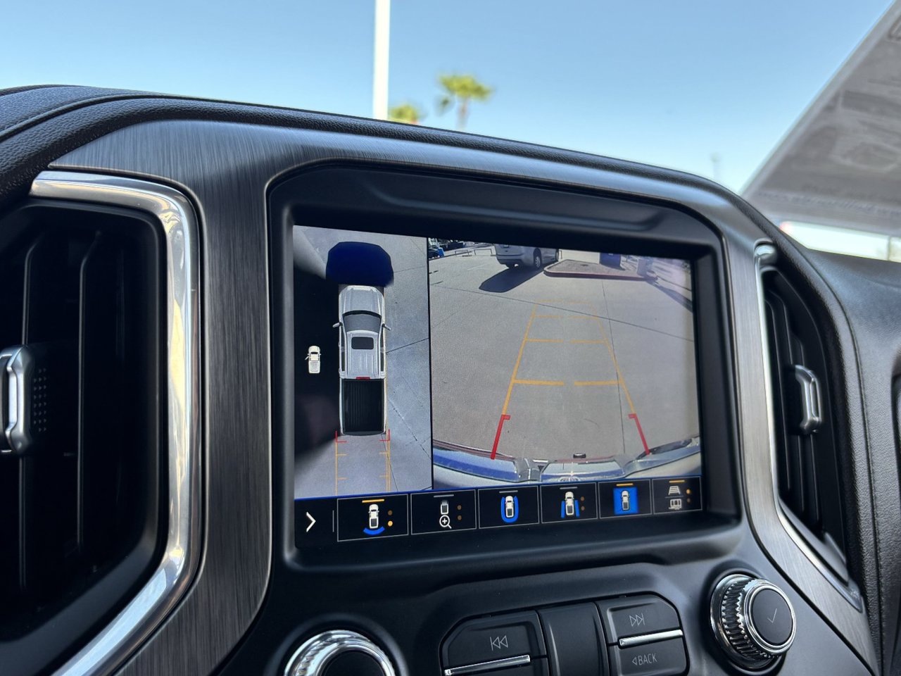 Used 2020 GMC Sierra 1500 Denali w/ Denali Ultimate Package AWD/4WD image 22