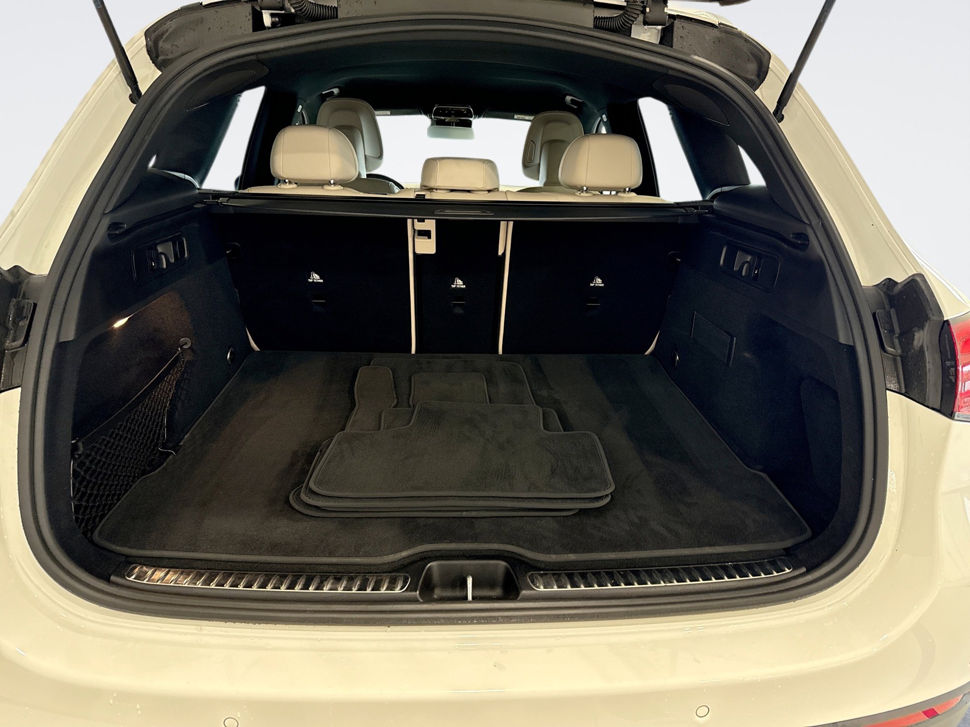 Used 2023 Mercedes-Benz GLC 300 4MATIC image 23