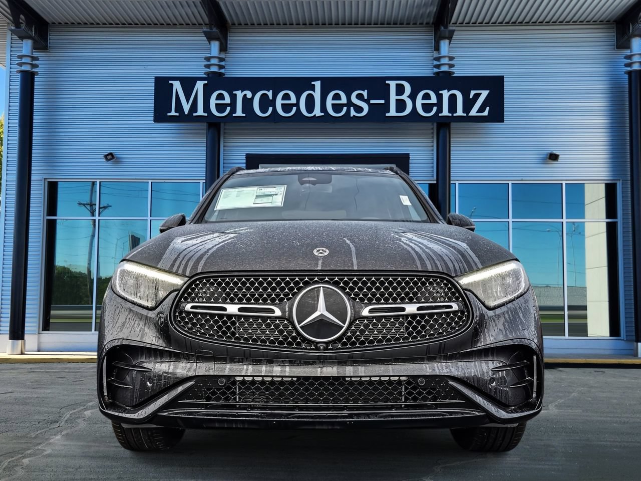 New 2026 Mercedes-Benz GLC 300 4MATIC image 2