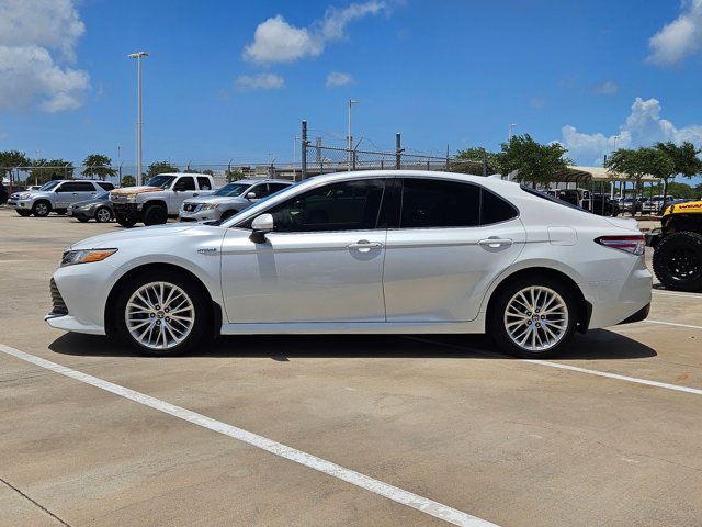 Used 2020 Toyota Camry XLE FWD image 9