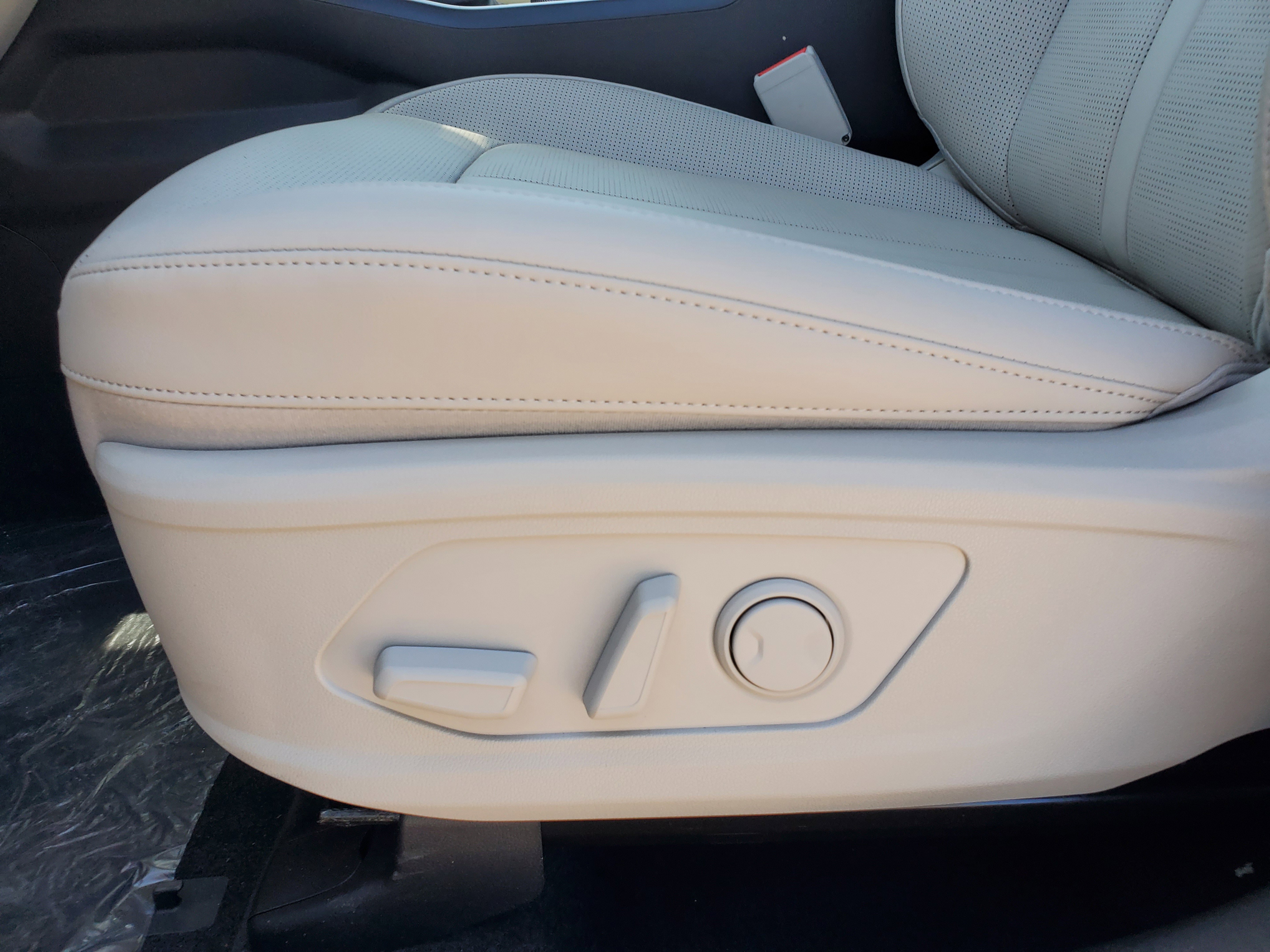 New 2025 Kia Sorento SX image 11