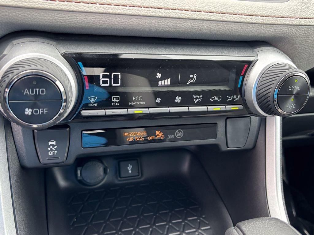 Certified 2022 Toyota RAV4 XLE w/ Convenience Package image 24