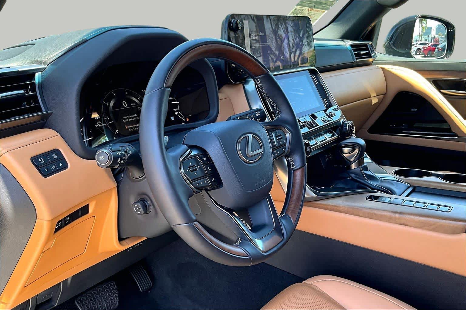 Certified 2024 Lexus LX 600 4WD w/ Luxury Package image 16