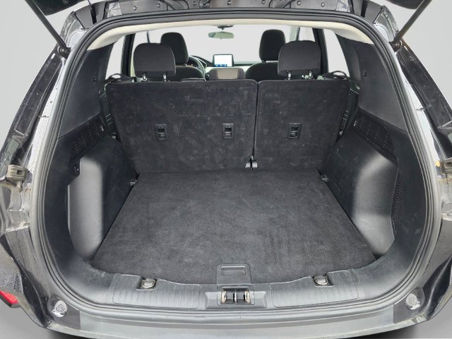 Used 2022 Ford Escape SE FWD image 14