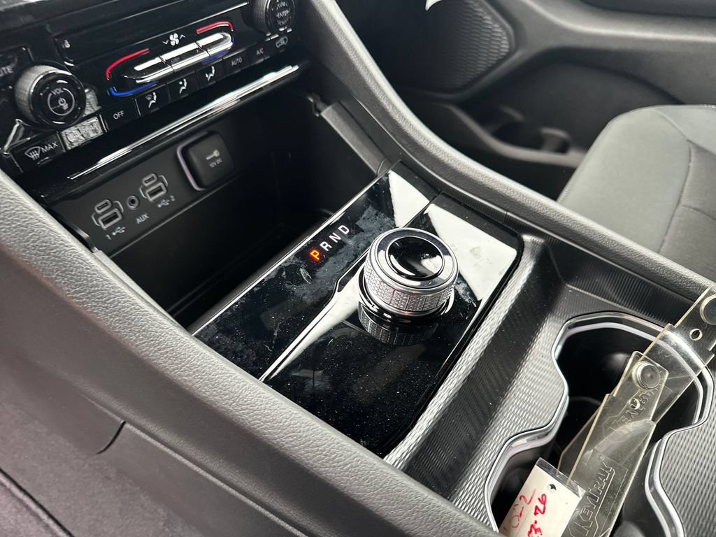 New 2026 Jeep Grand Cherokee Laredo RWD image 28
