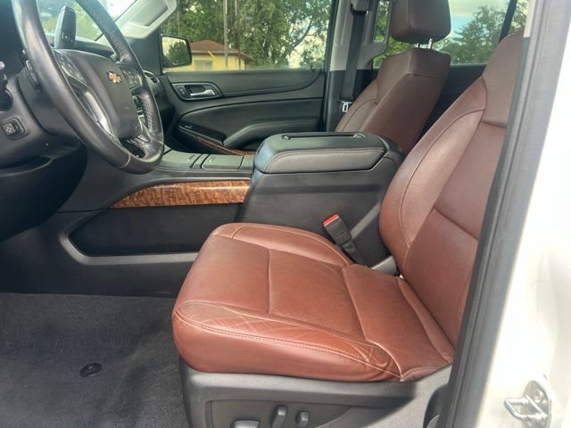 Used 2020 Chevrolet Tahoe Premier w/ Premier Plus Edition AWD/4WD image 19