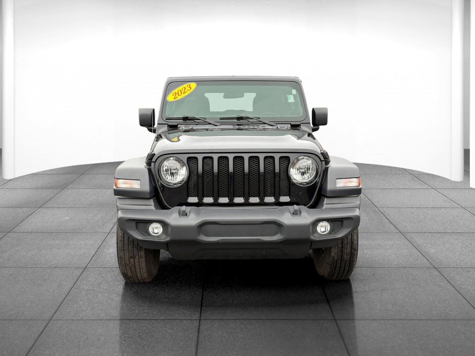 Used 2023 Jeep Wrangler Sport S image 2