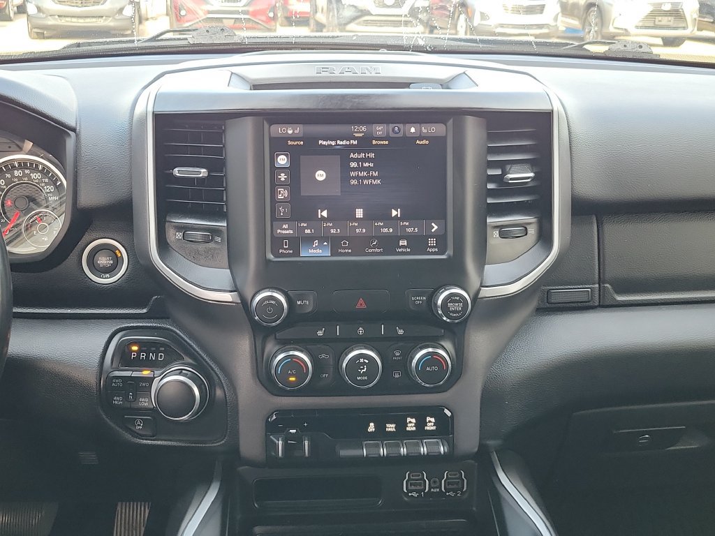 Used 2022 RAM 1500 Big Horn AWD/4WD image 36