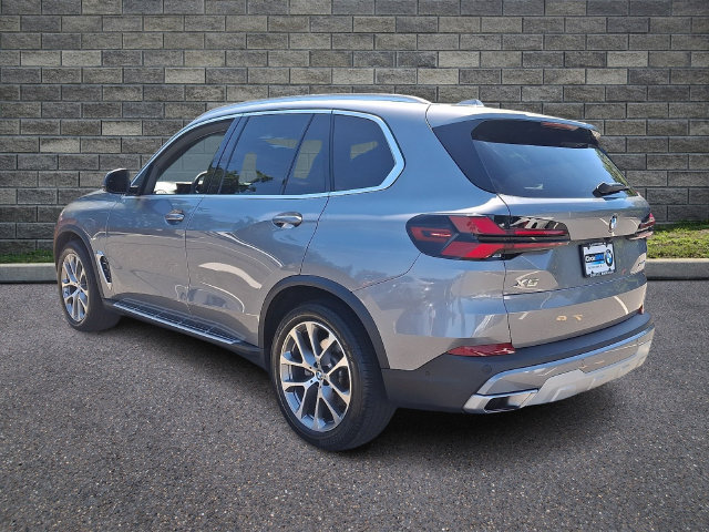 Used 2025 BMW X5 xDrive40i w/ Climate Comfort Package AWD/4WD image 4