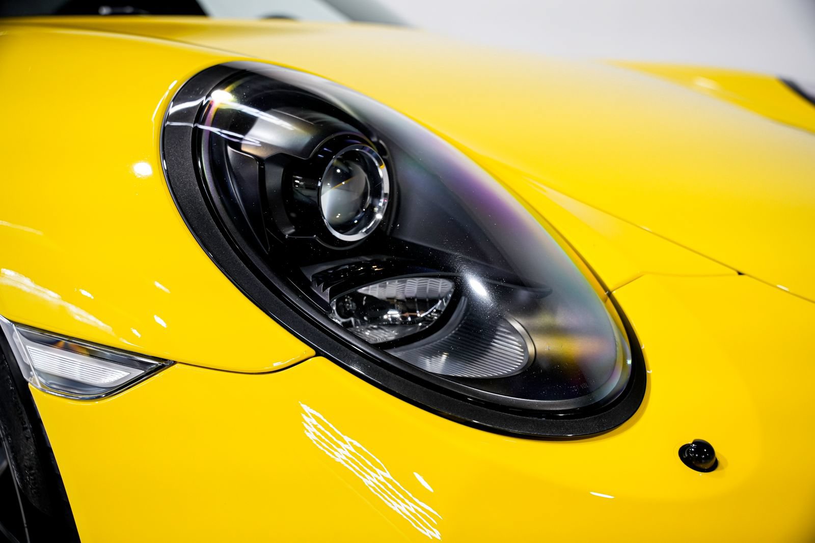 Used 2015 Porsche 911 Carrera GTS RWD image 40