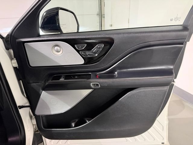 Used 2020 Lincoln Aviator Reserve w/ Equipment Group 201A AWD/4WD image 29