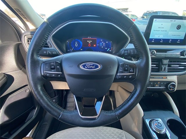 Used 2020 Ford Escape SE Sport image 22