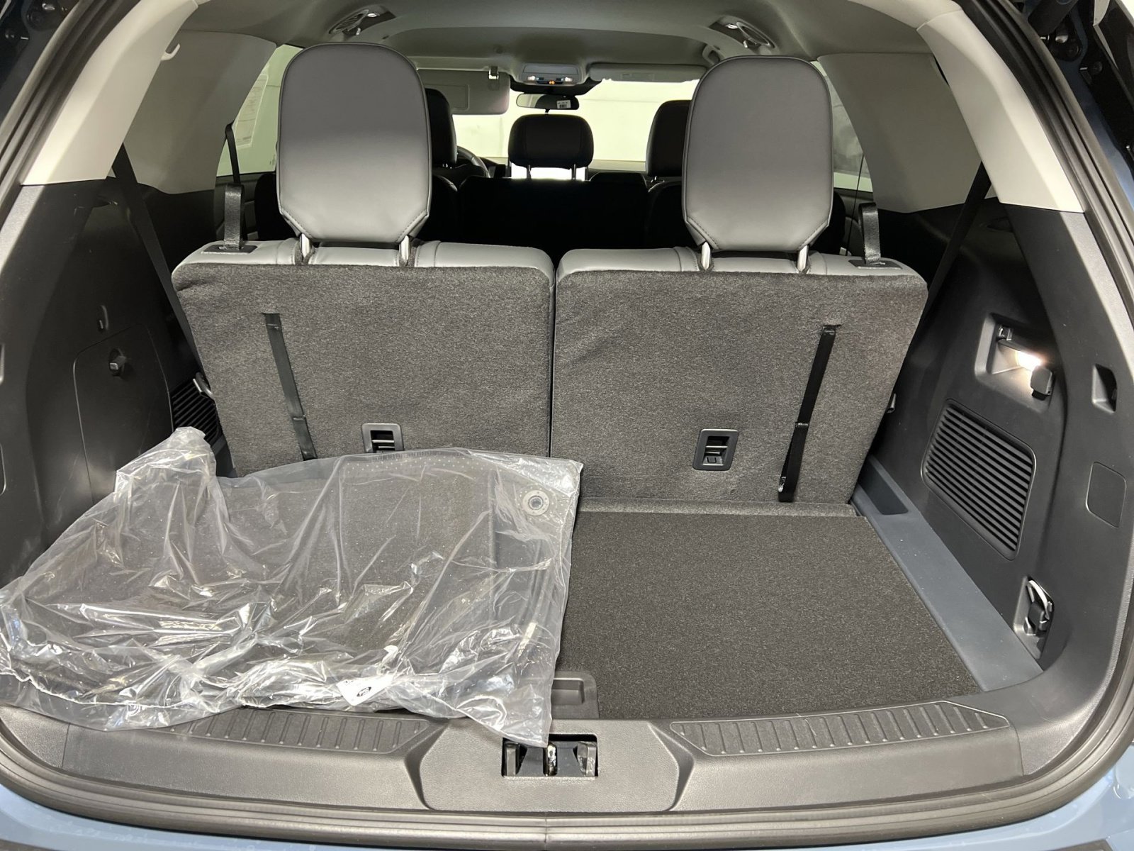 New 2026 Ford Explorer Active w/ Active Comfort Package image 25