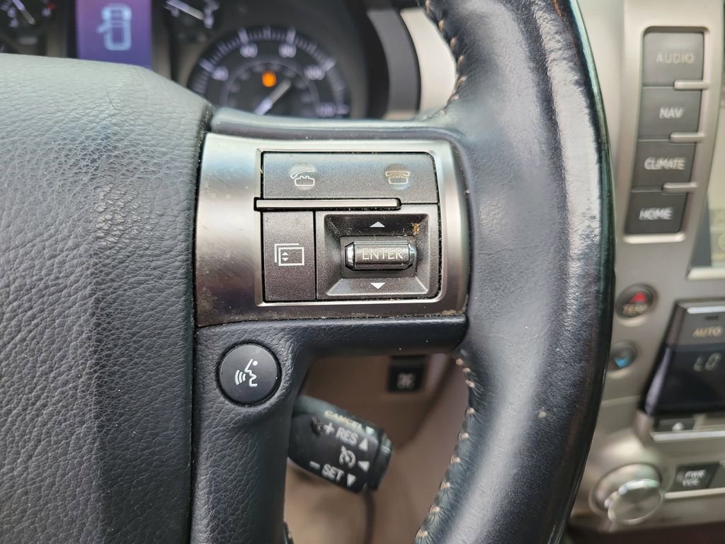 Used 2018 Lexus GX 460 Premium w/ Premium Package AWD/4WD image 28