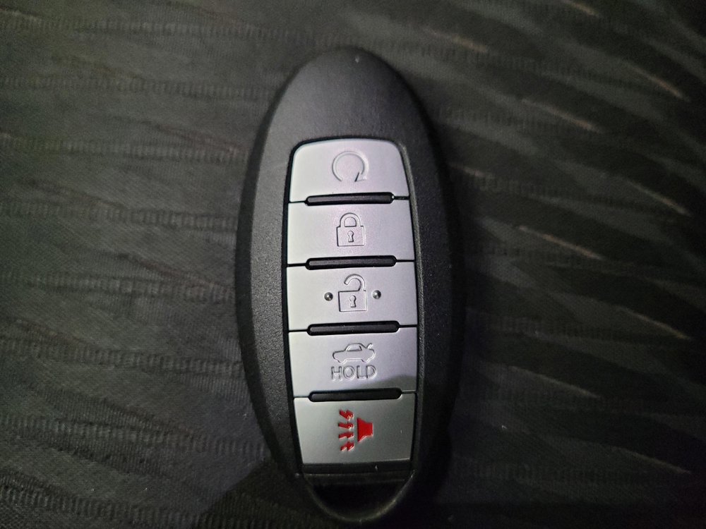 Used 2019 Nissan Rogue SV FWD image 32
