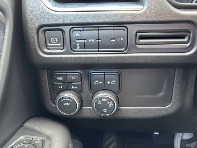 Used 2022 Chevrolet Suburban LS AWD/4WD image 19