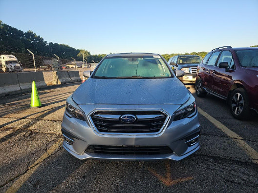 Used 2018 Subaru Legacy 3.6R Limited AWD/4WD image 3