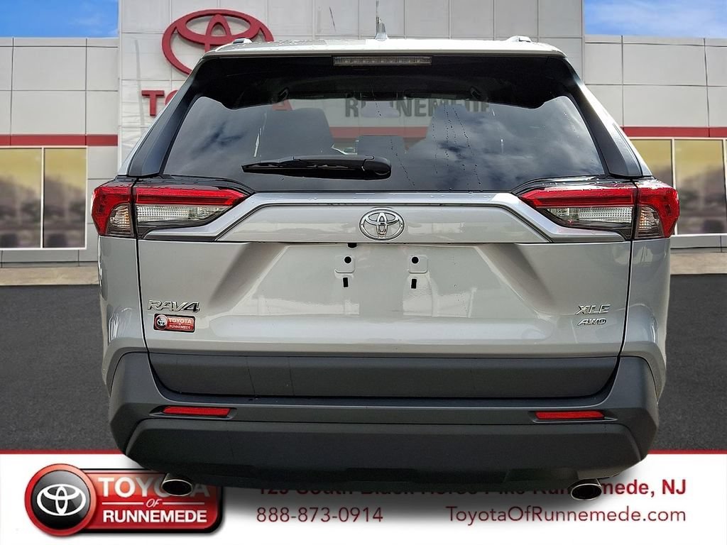 Certified 2025 Toyota RAV4 XLE AWD/4WD image 5