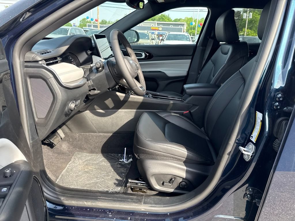 New 2026 Jeep Compass Limited AWD/4WD image 16