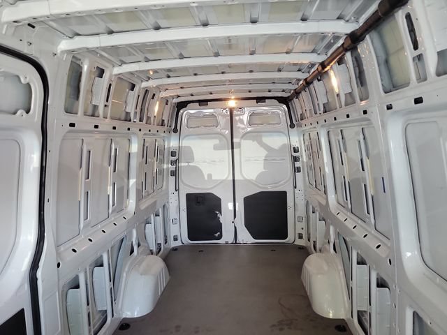 Used 2023 Mercedes-Benz Sprinter 2500 image 16