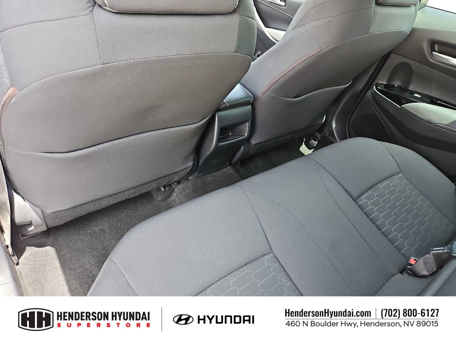 Used 2019 Toyota Corolla SE FWD image 18