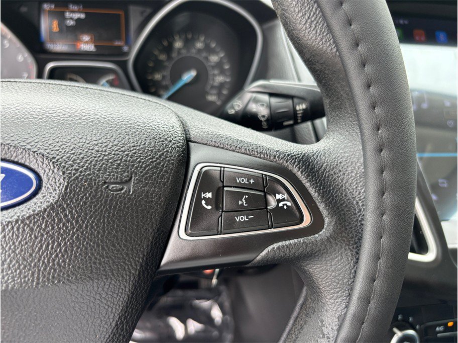 Used 2017 Ford Focus SE FWD image 18
