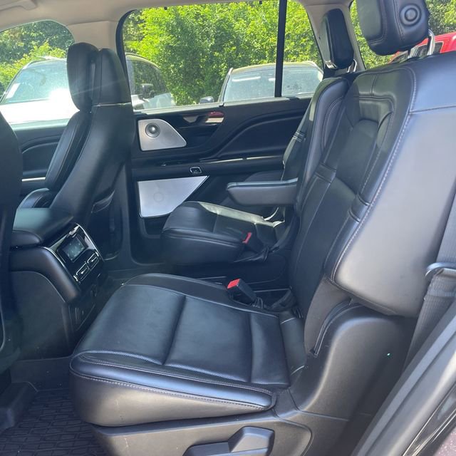 Used 2020 Lincoln Aviator Reserve w/ Equipment Group 202A AWD/4WD image 12