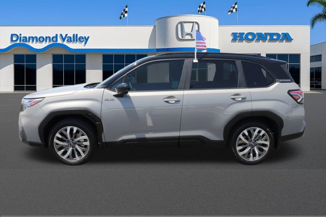 Used 2025 Subaru Forester Touring AWD/4WD image 9