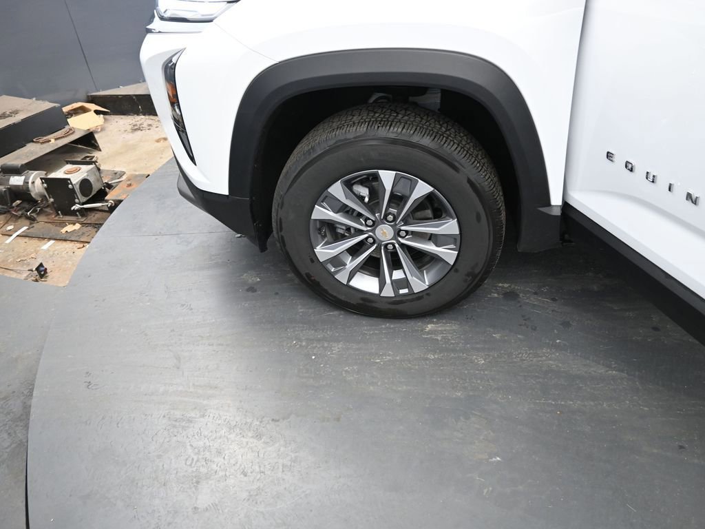 New 2025 Chevrolet Equinox LT w/ Safety and Technology Package image 12