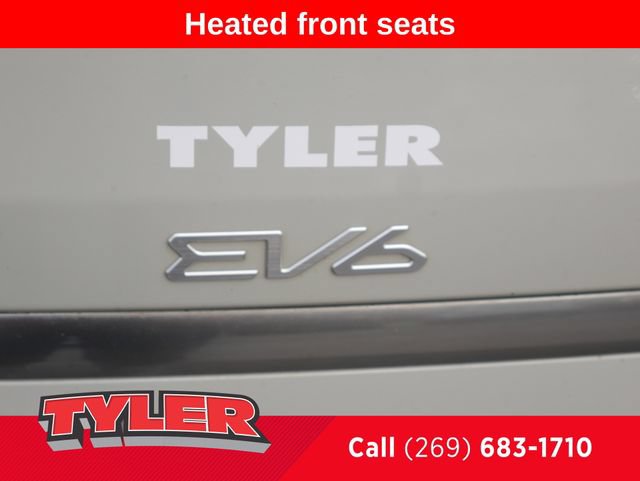 Used 2022 Kia EV6 Wind w/ Wind Technology Package AWD/4WD image 13