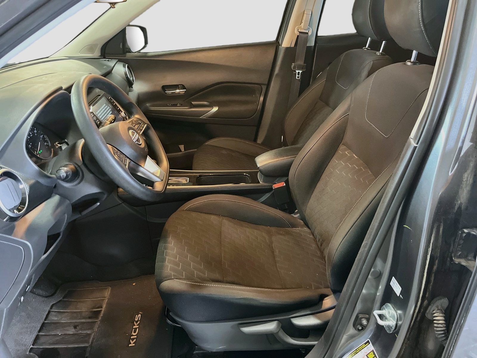 Used 2024 Nissan Kicks SV FWD image 18
