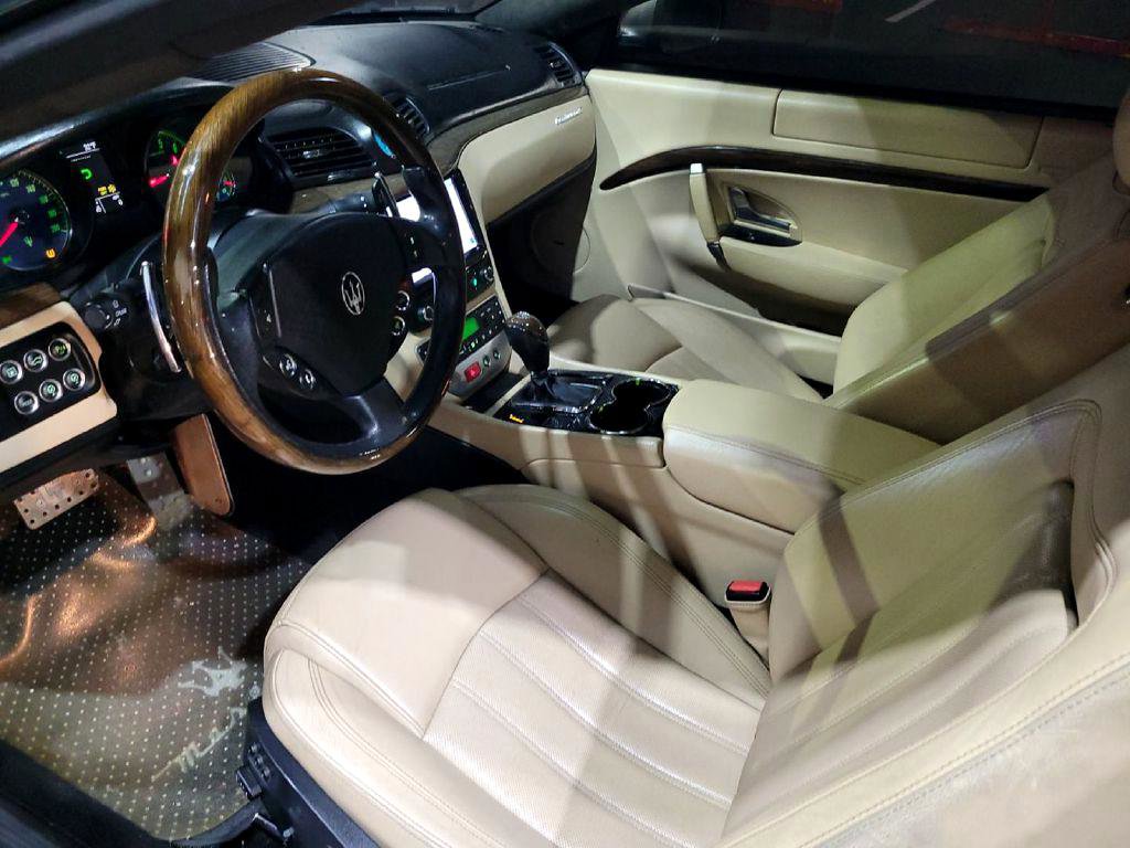 Used 2011 Maserati GranTurismo S image 10