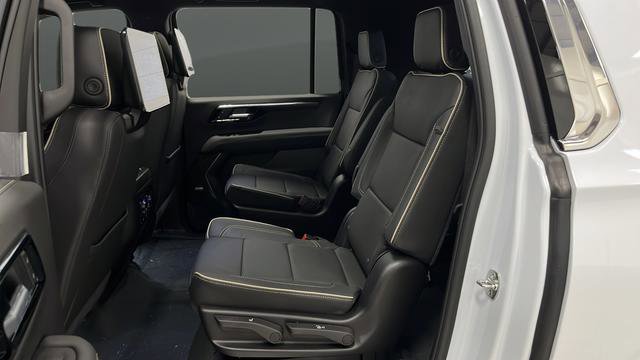 New 2026 Chevrolet Suburban Premier AWD/4WD image 24