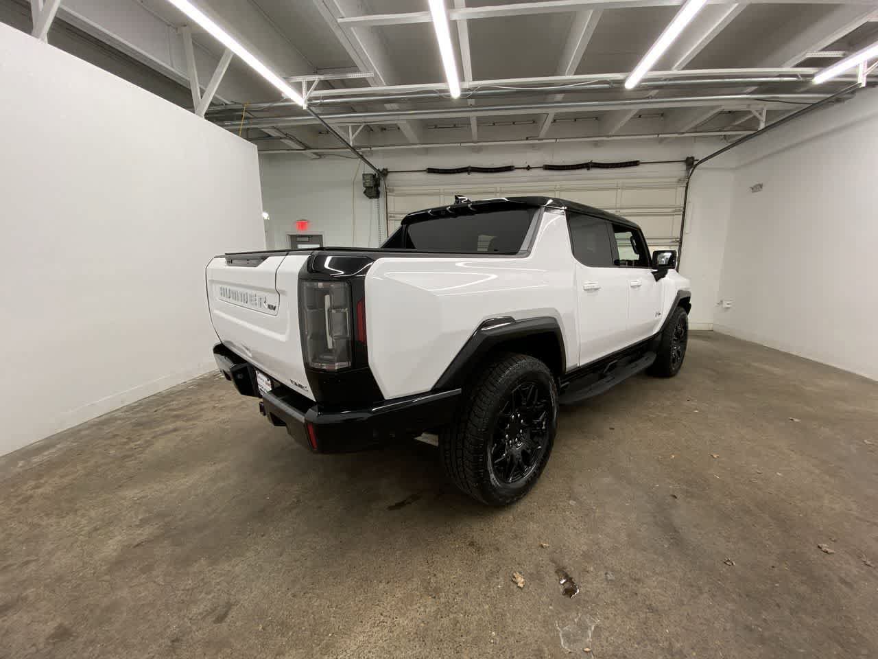 Used 2024 GMC Hummer EV 2X AWD/4WD image 6