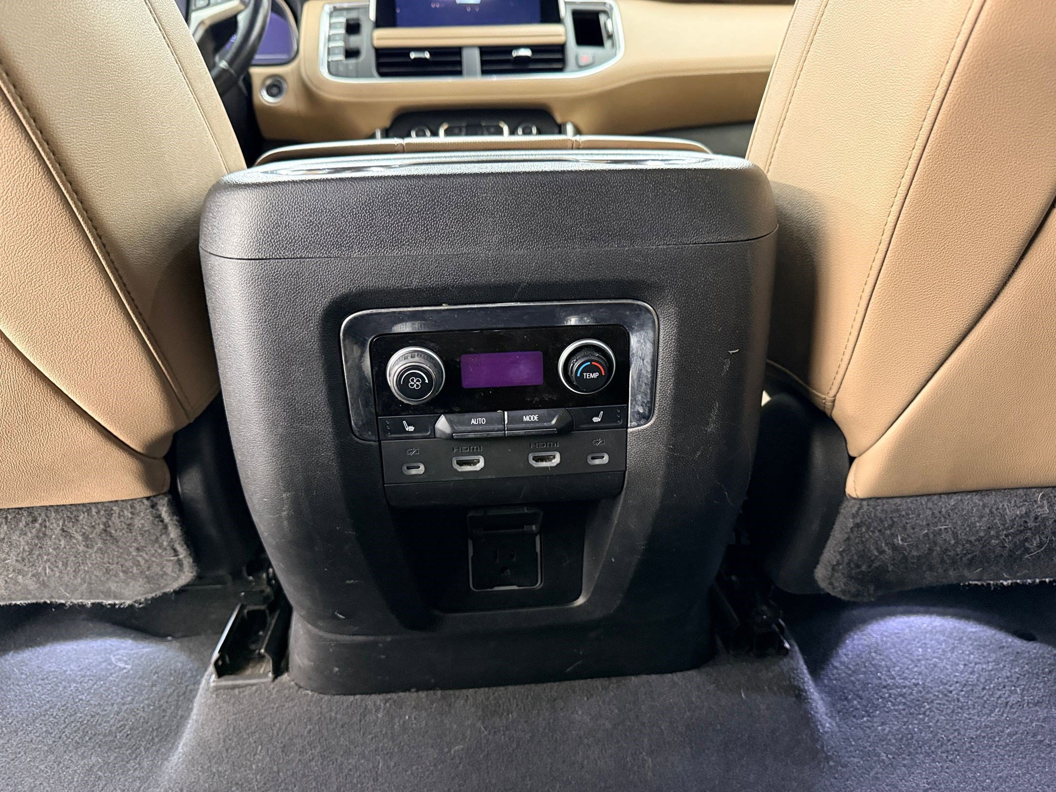 Used 2022 Chevrolet Tahoe Premier RWD image 26