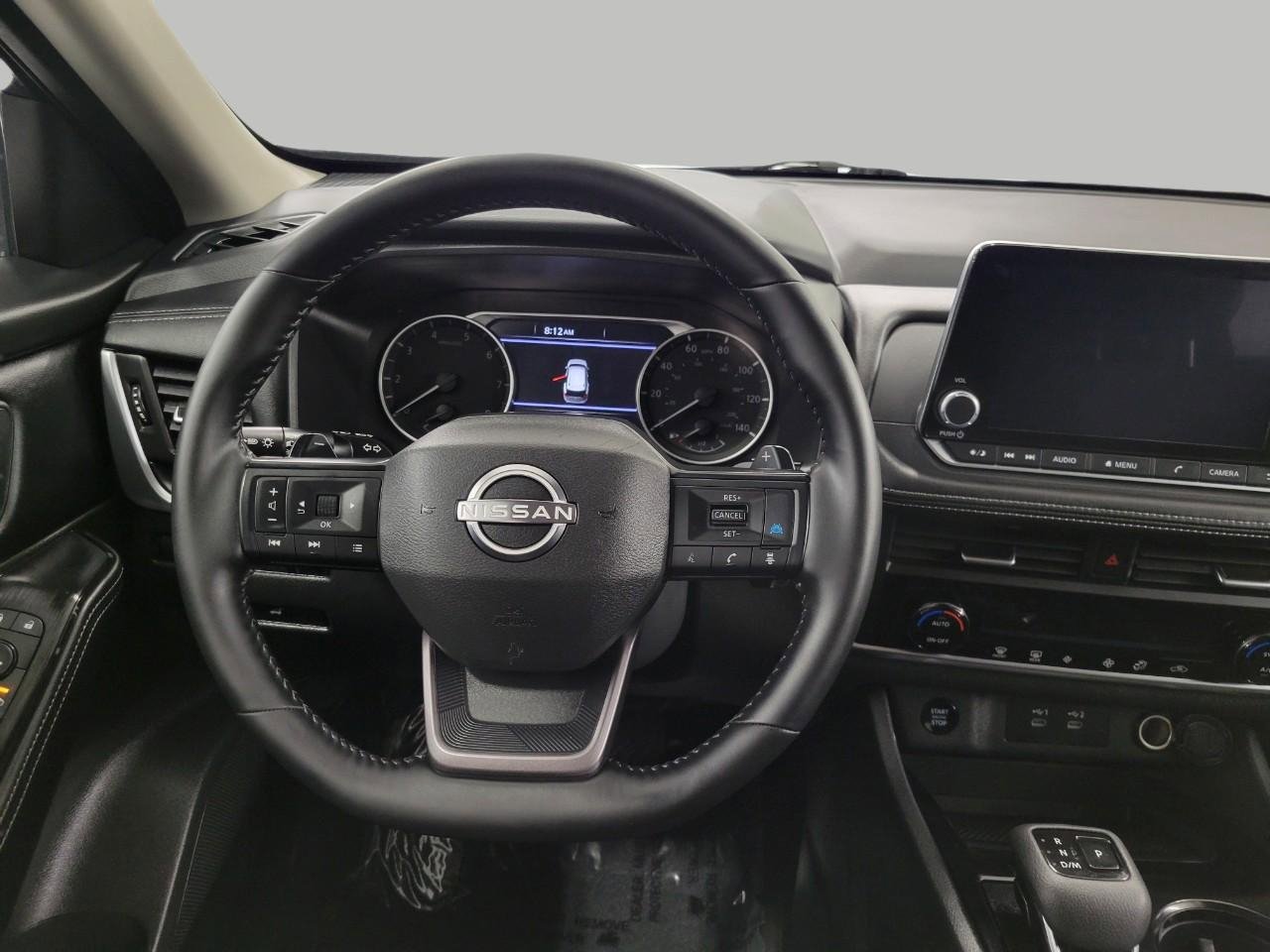 Used 2025 Nissan Rogue SV image 6