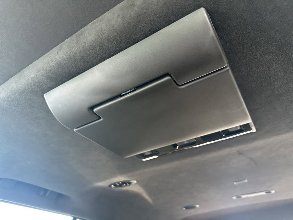 Used 2020 Cadillac Escalade Platinum AWD/4WD image 19