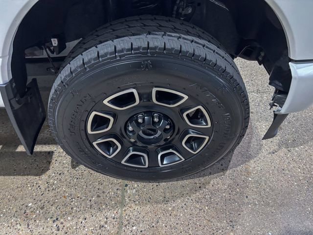 Used 2024 Ford F250 Platinum image 30