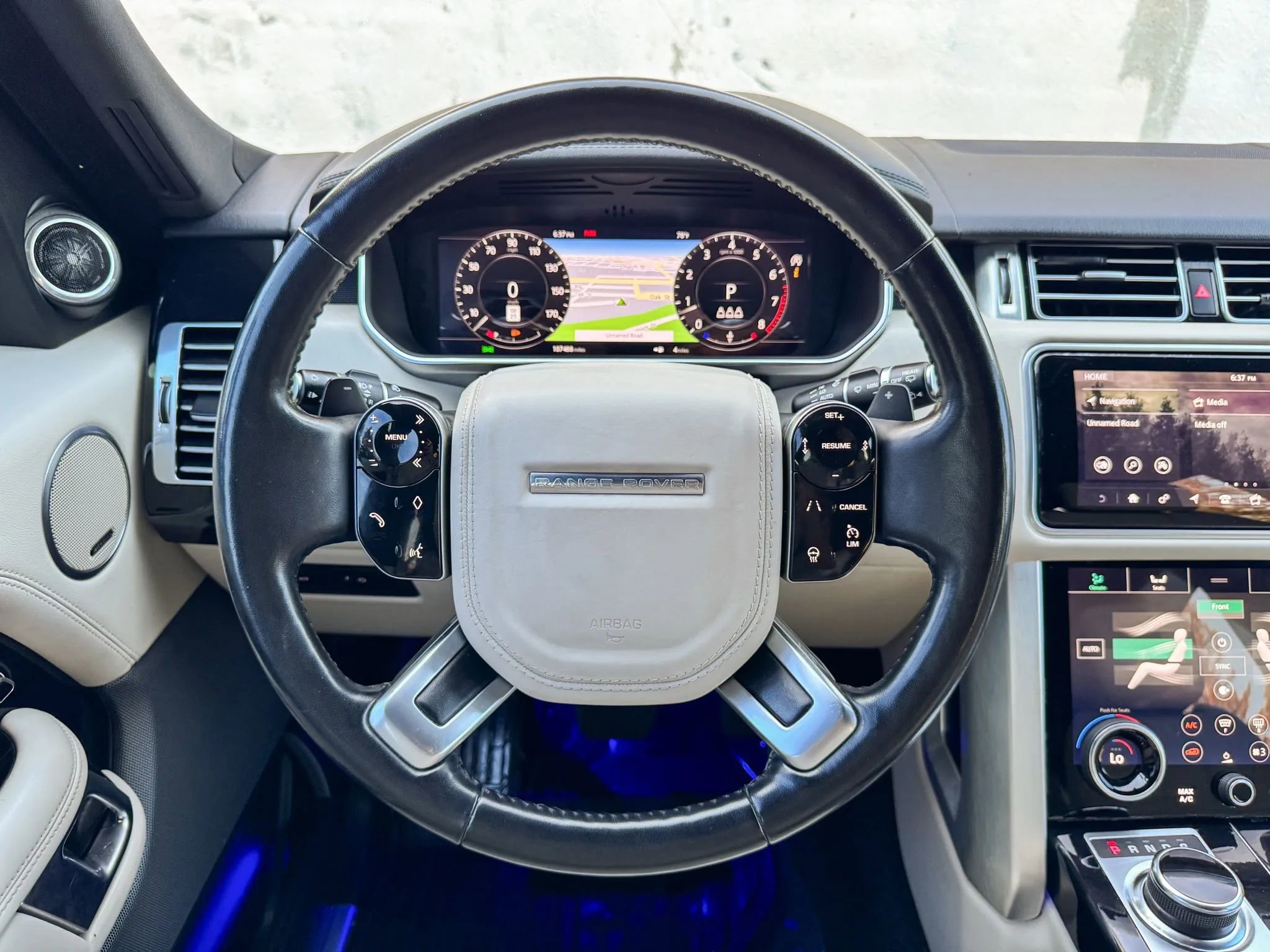 Used 2019 Land Rover Range Rover Supercharged image 31