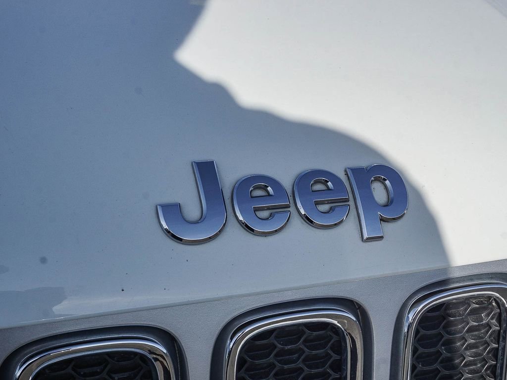 Used 2018 Jeep Renegade Limited w/ Safety & Security Group FWD image 11