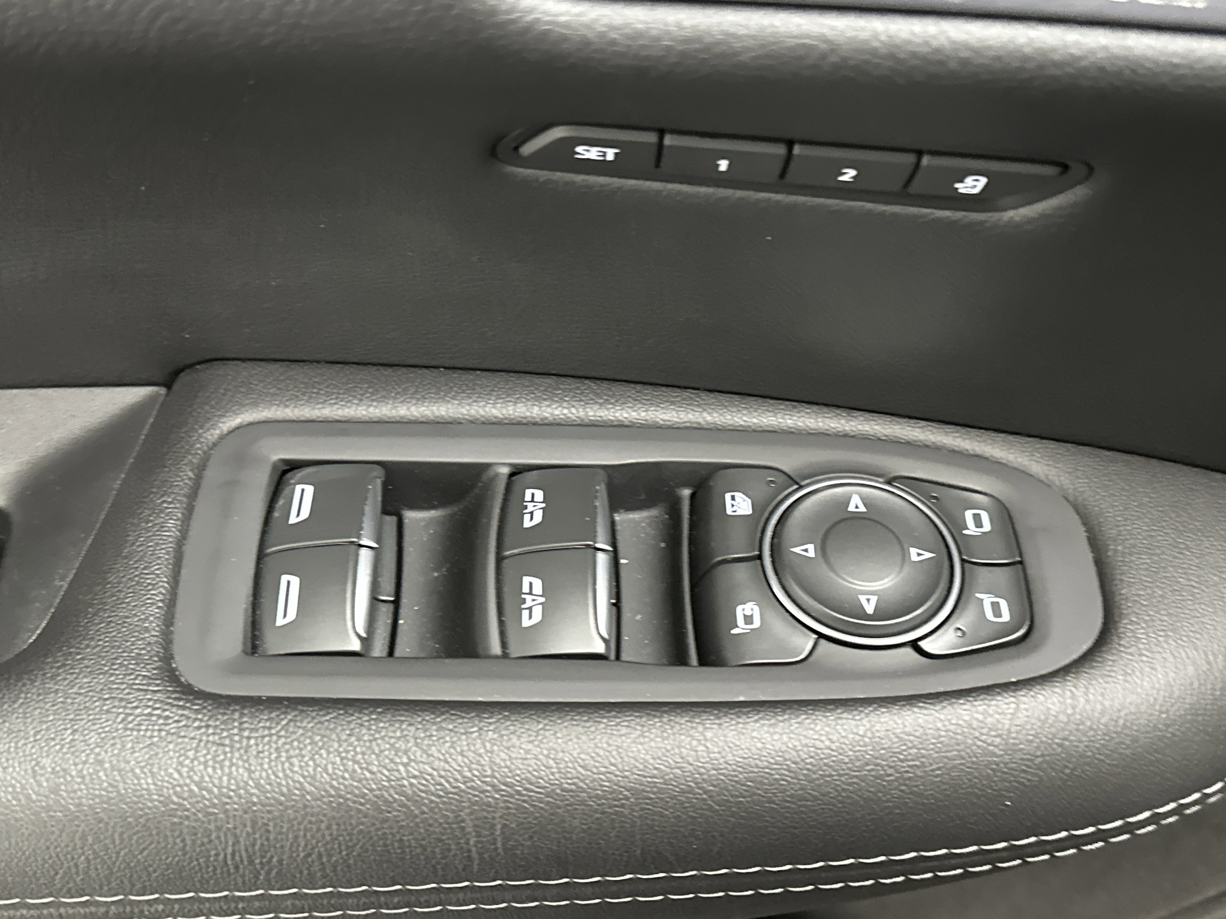 Used 2025 Cadillac XT5 Premium Luxury image 21