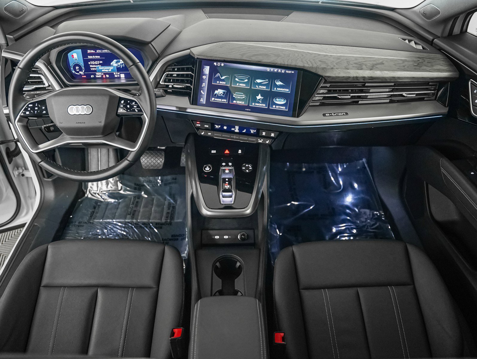 Used 2024 Audi Q4 e-tron Premium Plus image 12