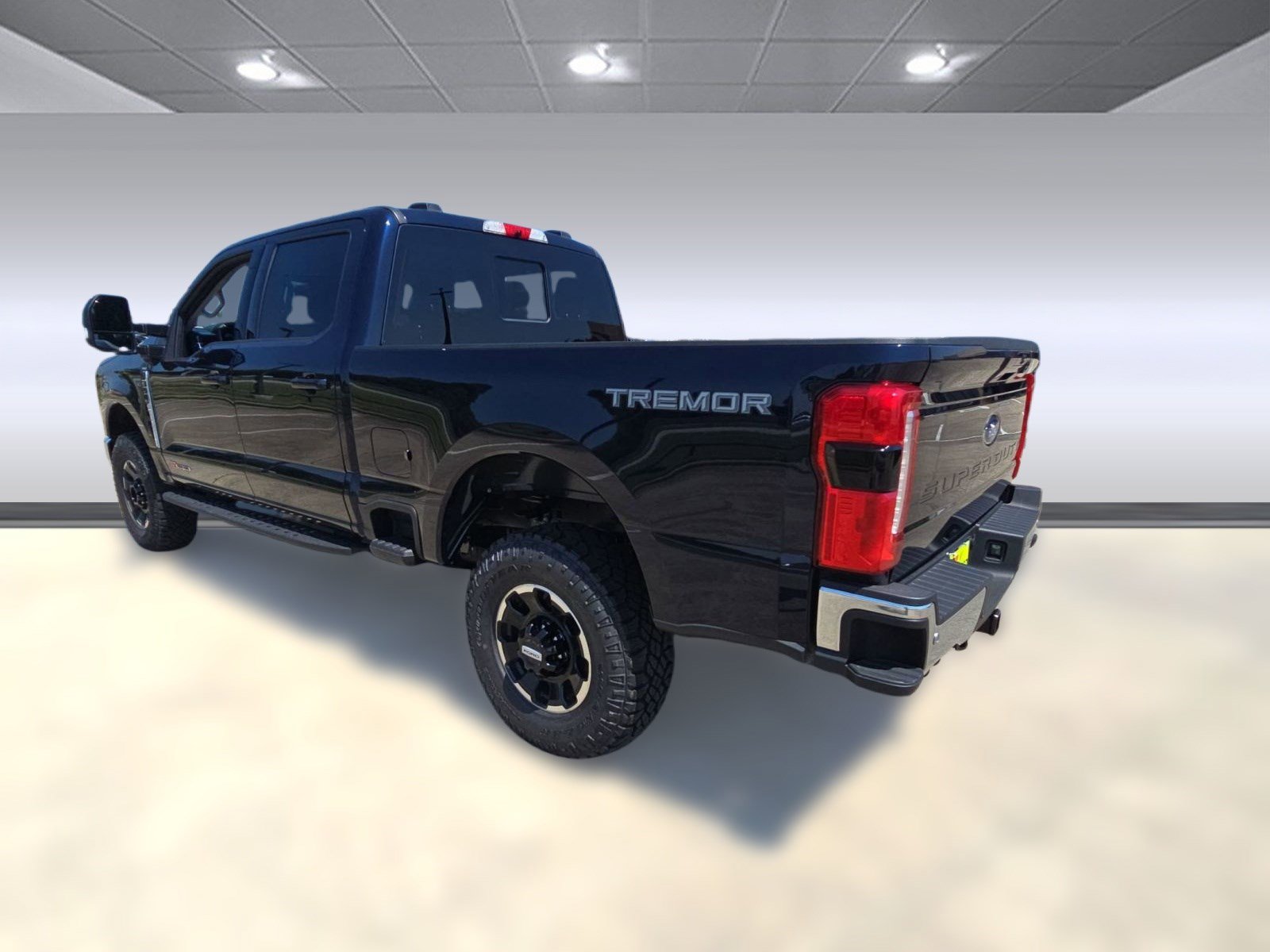 New 2025 Ford F350 Lariat w/ Lariat Ultimate Package image 3
