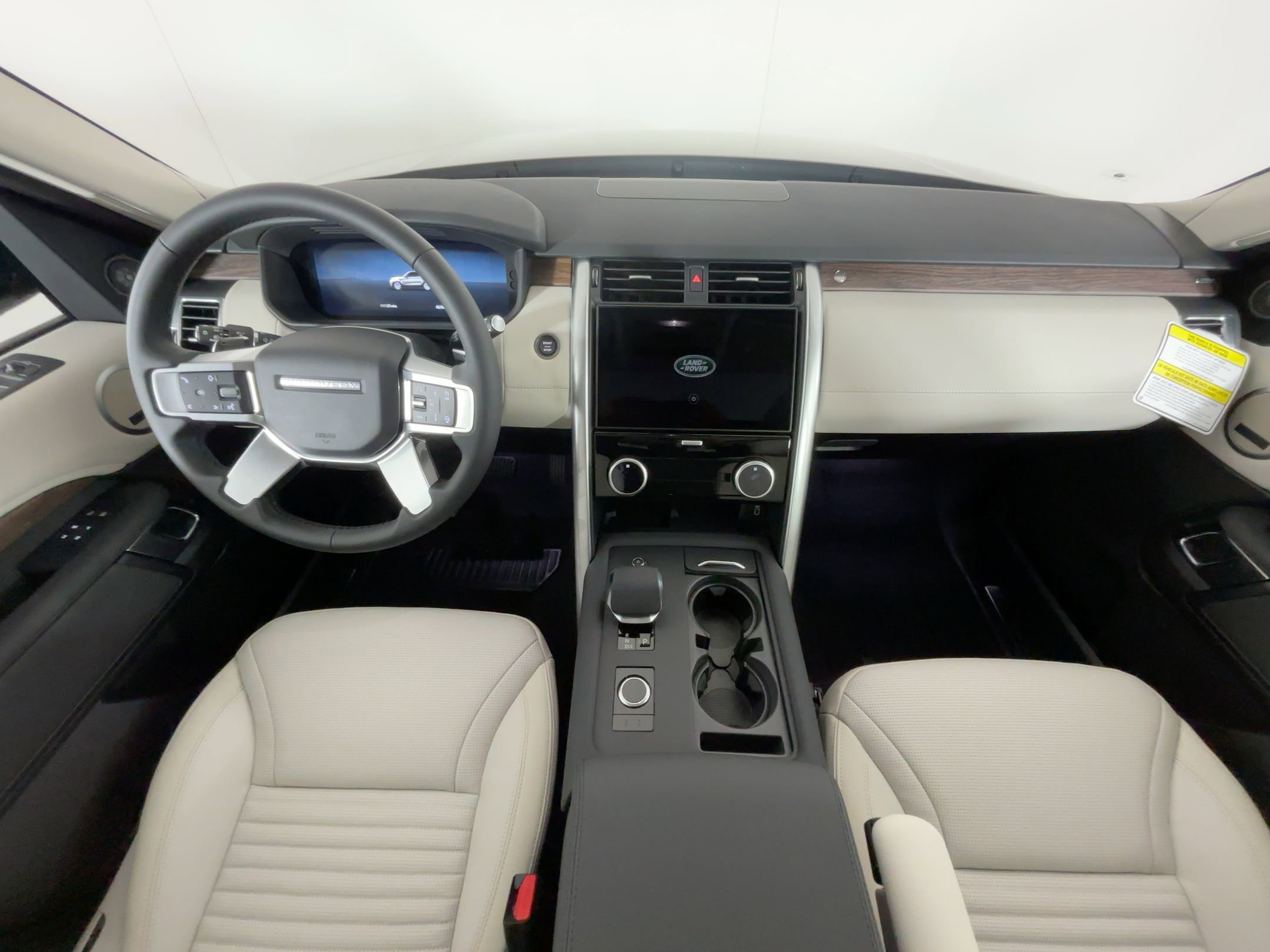 New 2026 Land Rover Discovery S AWD/4WD image 4