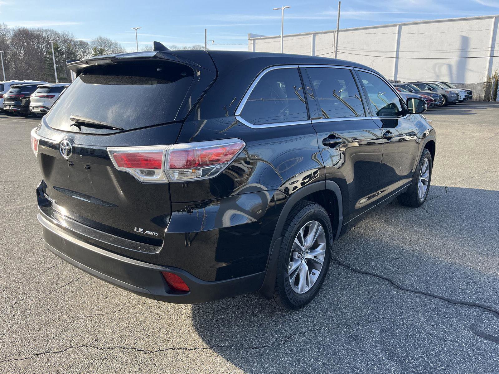 Used 2016 Toyota Highlander Plus image 2