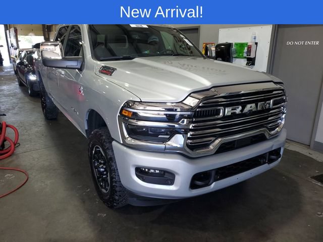 Used 2026 RAM 2500 Laramie AWD/4WD image 1
